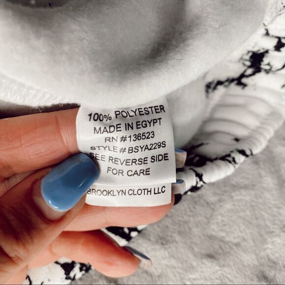 Brooklyn Cloth Men’s Shorts - Picture 8 of 8